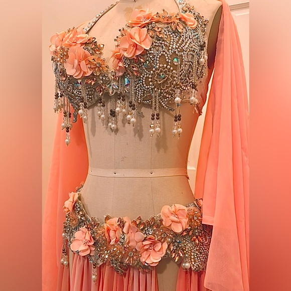 Peach 🍑 Silk Flowers Crystal Belly Dance Costume - Picture 3 of 10